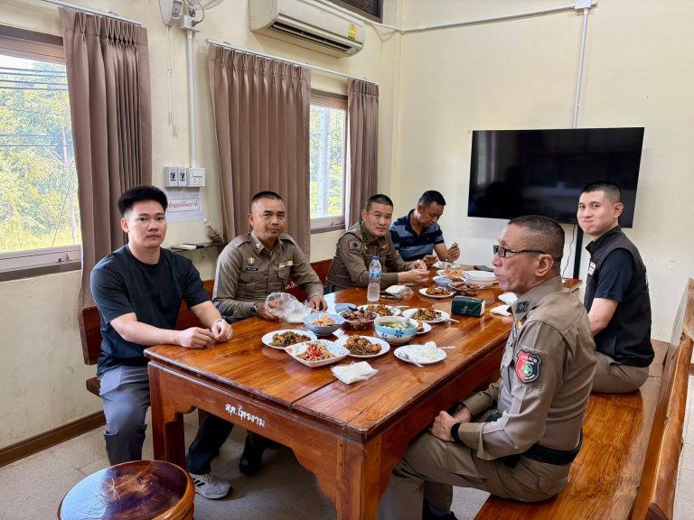 โครงการอาหารกลางวัน